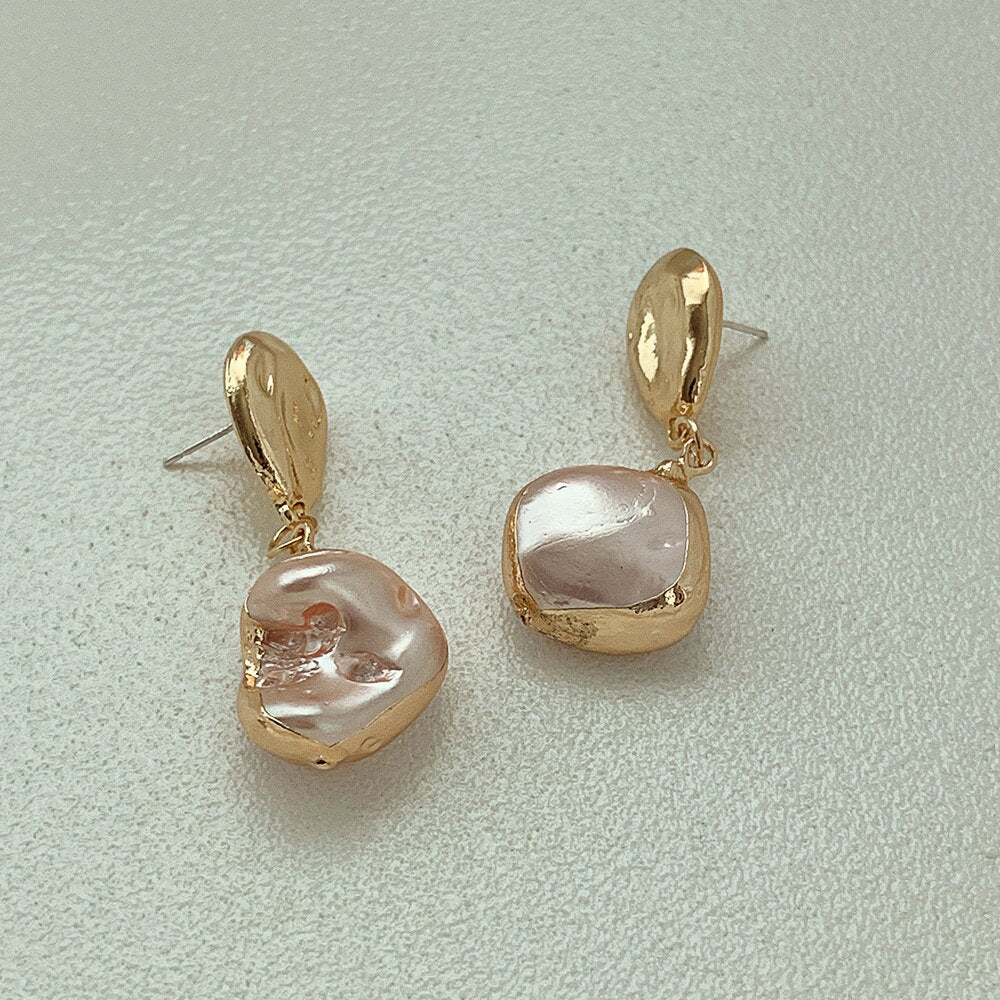 Vintage Baroque Style Original Special-shaped Pearl Earrings For Women Wedding Gift Pink Green Pearl Drop Earrings Jewelry