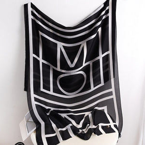 2021 Women Silk Winter Scarf Luxury Design Print Lady Beach Shawl Scarves Fashion Smooth Foulard Female Hijab
