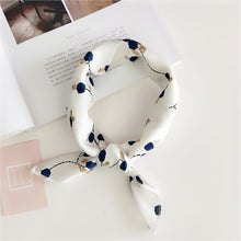 Load image into Gallery viewer, Retro hair scarf