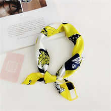 Load image into Gallery viewer, Retro hair scarf