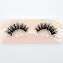 Load image into Gallery viewer, 3D reusable handmade mink Eyelashes 100% Cruelty free Lashes