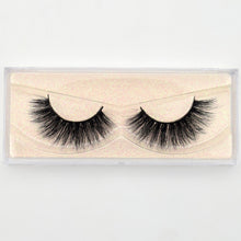 Load image into Gallery viewer, 3D reusable handmade mink Eyelashes 100% Cruelty free Lashes