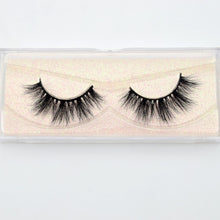 Load image into Gallery viewer, 3D reusable handmade mink Eyelashes 100% Cruelty free Lashes