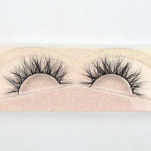 Load image into Gallery viewer, 3D reusable handmade mink Eyelashes 100% Cruelty free Lashes
