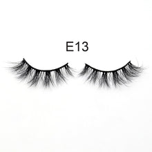 Load image into Gallery viewer, 3D reusable handmade mink Eyelashes 100% Cruelty free Lashes