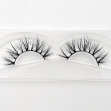 Load image into Gallery viewer, 3D reusable handmade mink Eyelashes 100% Cruelty free Lashes