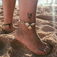Load image into Gallery viewer, Vintage  Gold /silver shells, sequins and  beads anklet