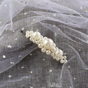 Woman elegant geometric pearl hairpins and hair clips