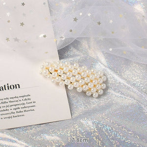 Woman elegant geometric pearl hairpins and hair clips