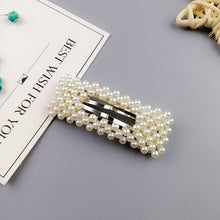 Load image into Gallery viewer, Hand made pearl Hair Clip