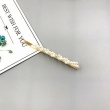 Load image into Gallery viewer, Hand made pearl Hair Clip