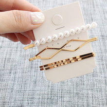 Load image into Gallery viewer, Hand made pearl Hair Clip