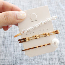 Load image into Gallery viewer, Hand made pearl Hair Clip