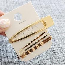 Load image into Gallery viewer, Hand made pearl Hair Clip