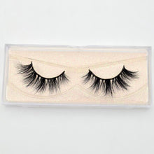 Load image into Gallery viewer, 3D reusable handmade mink Eyelashes 100% Cruelty free Lashes