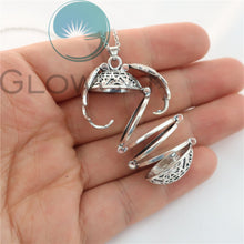 Load image into Gallery viewer, 4 Photo memory pendant Locket Necklace