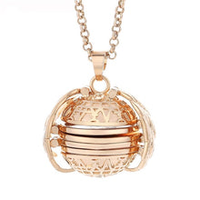 Load image into Gallery viewer, 4 Photo memory pendant Locket Necklace