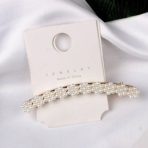 Woman elegant geometric pearl hairpins and hair clips