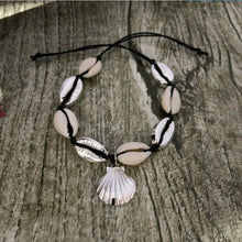 Load image into Gallery viewer, Vintage  Gold /silver shells, sequins and  beads anklet