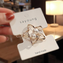 Load image into Gallery viewer, Hand made pearl Hair Clip